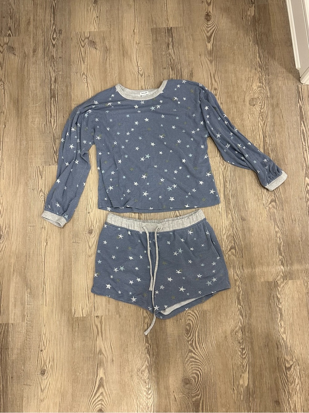 Splendid Women’s Blue Star-Print Pajama Set